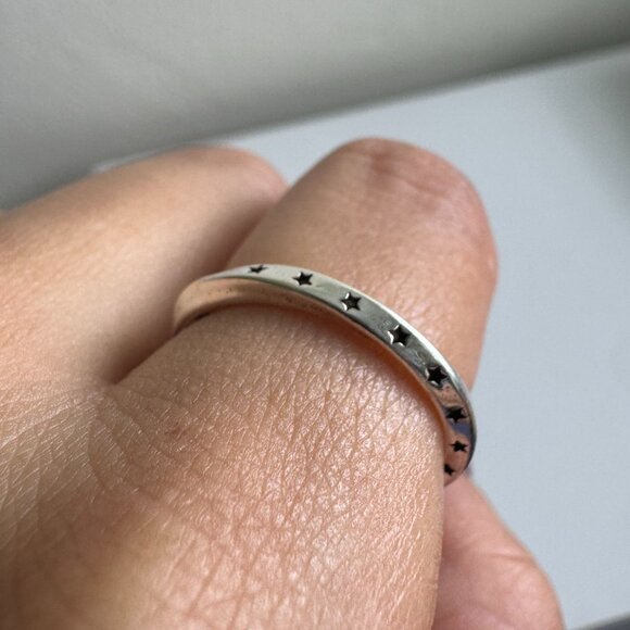 925 Sterling Silver Star Band Ring – Adjustable Open Design - Picture 3 of 6